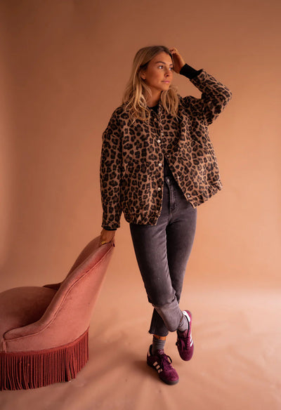 Hanna™ | Die Leopard Bomberjacke