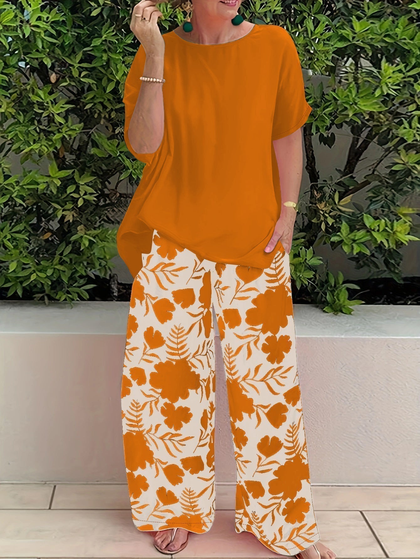 Livia | Blumenhose mit weitem Bein