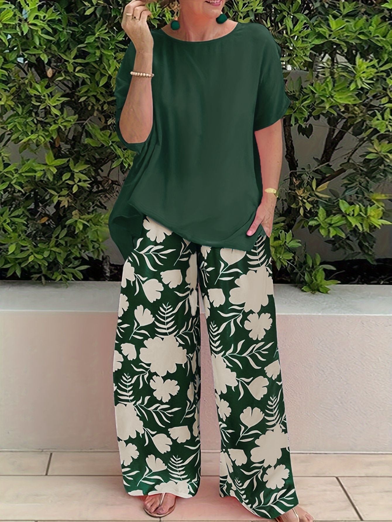 Livia | Blumenhose mit weitem Bein